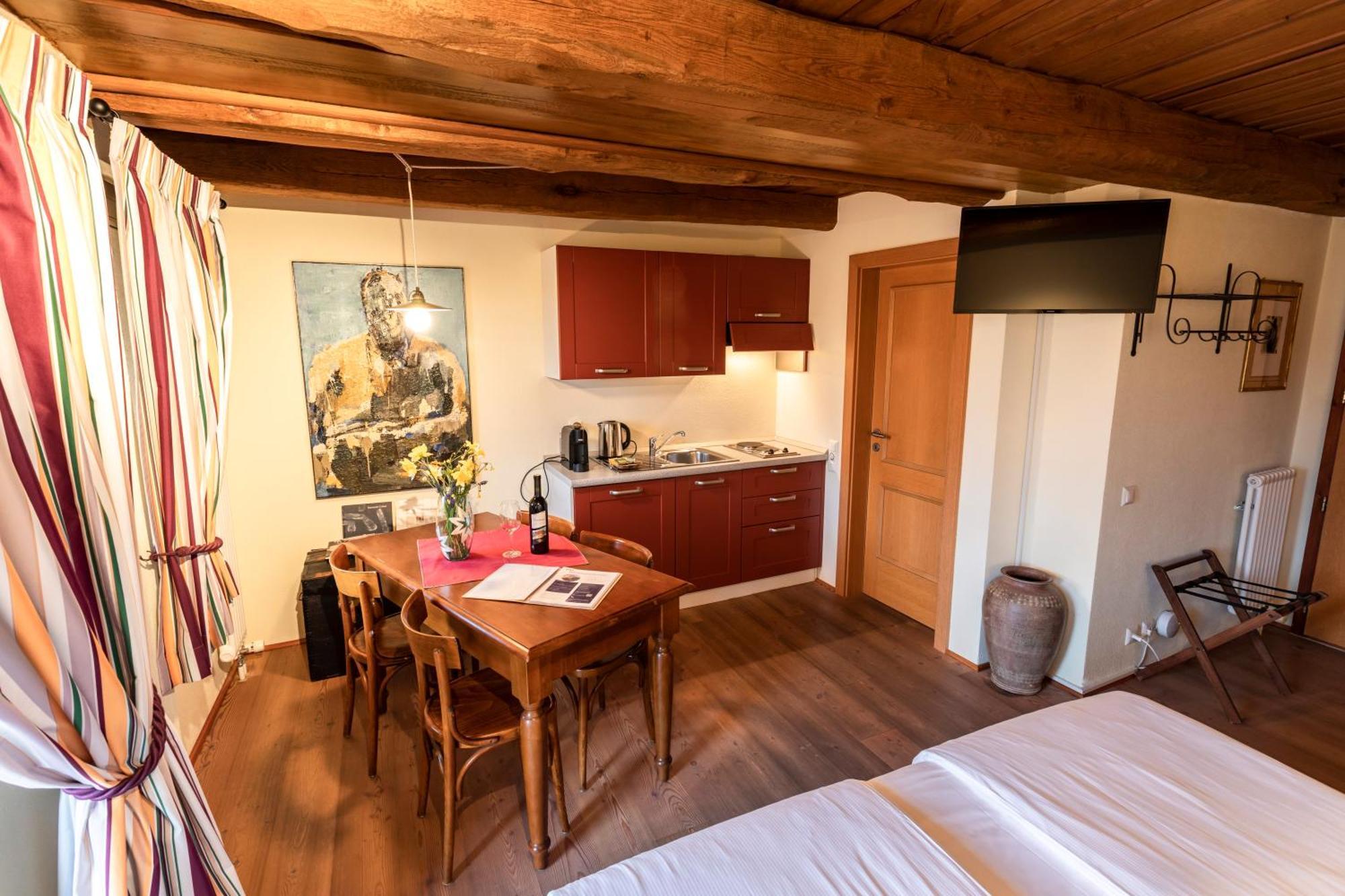Wine & Art Relais Vallombrosa Castelrotto Room photo